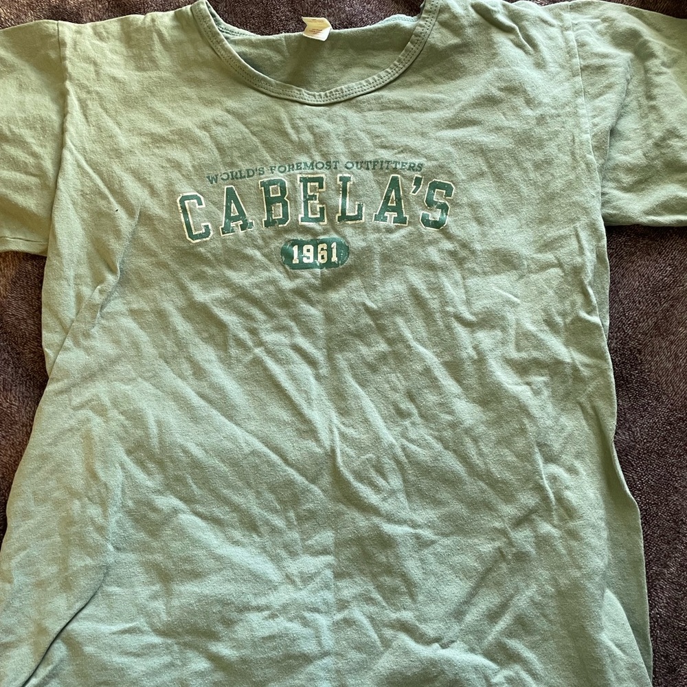 Cabelas t-shirt